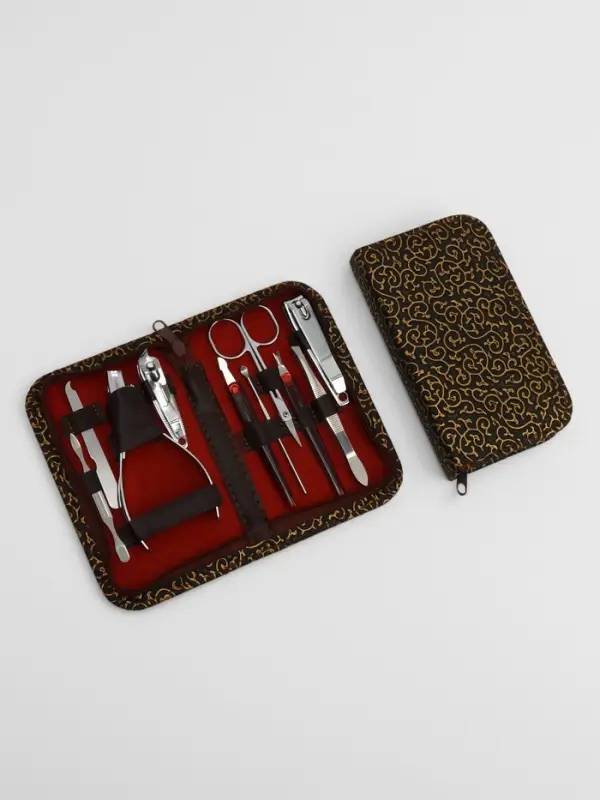 Набор маникюрный &laquo;Вензеля&raquo;, 10 предметов, в футляре, коричневый