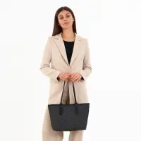 Сумка женская тоут на молнии, 30&times;11&times;25 см, чёрная