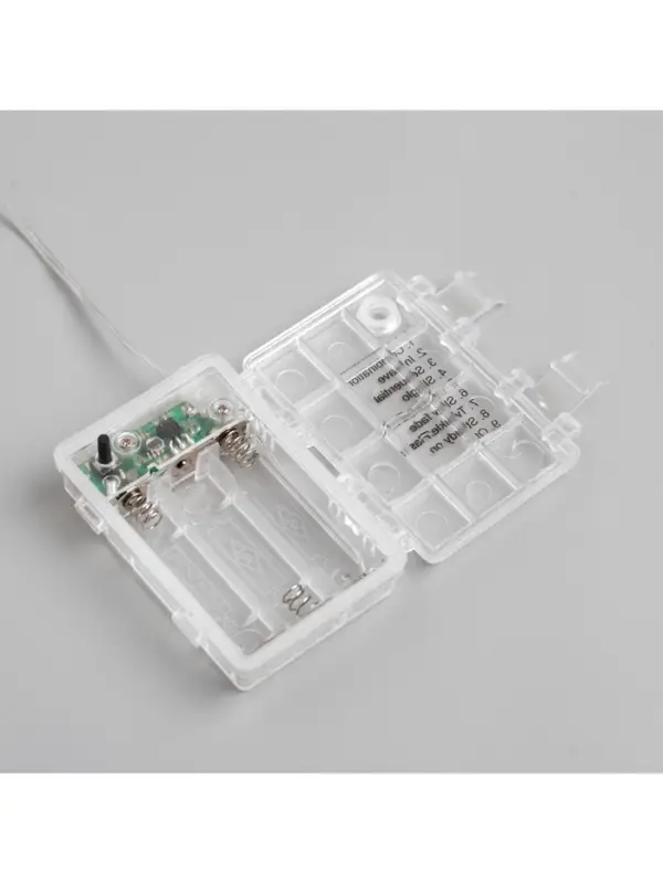 Гирлянда &laquo;Нить&raquo; 5 м, роса, IP65, серебристая нить, 50 LED, 8 режимов, от батареек АА&times;3, свечение белое