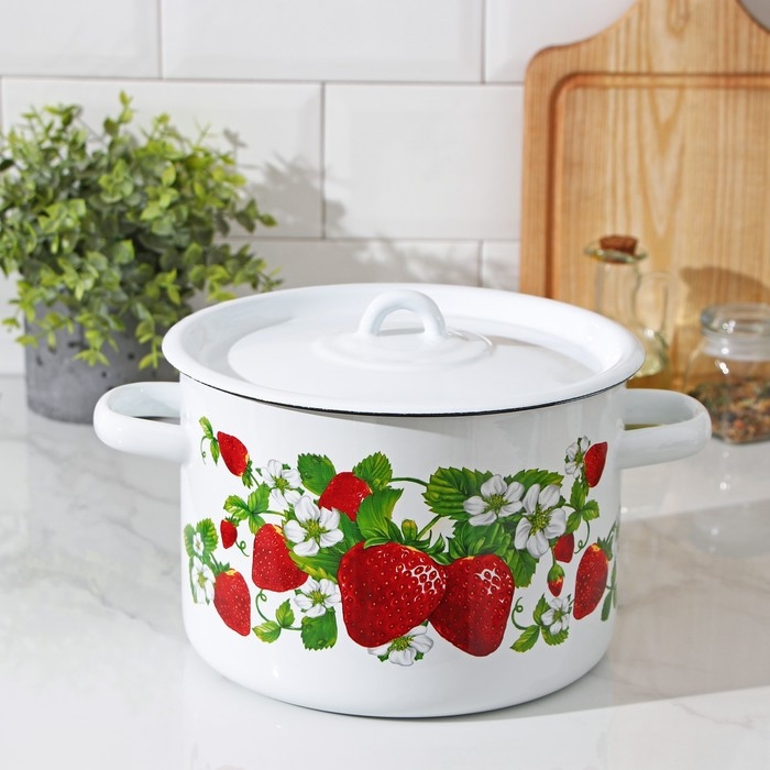 Кастрюля эмалированная цилиндрическая «Клубничная поляна», 4,5 л Кастрюля эмалированная цилиндрическая «Клубничная поляна», 4,5 л