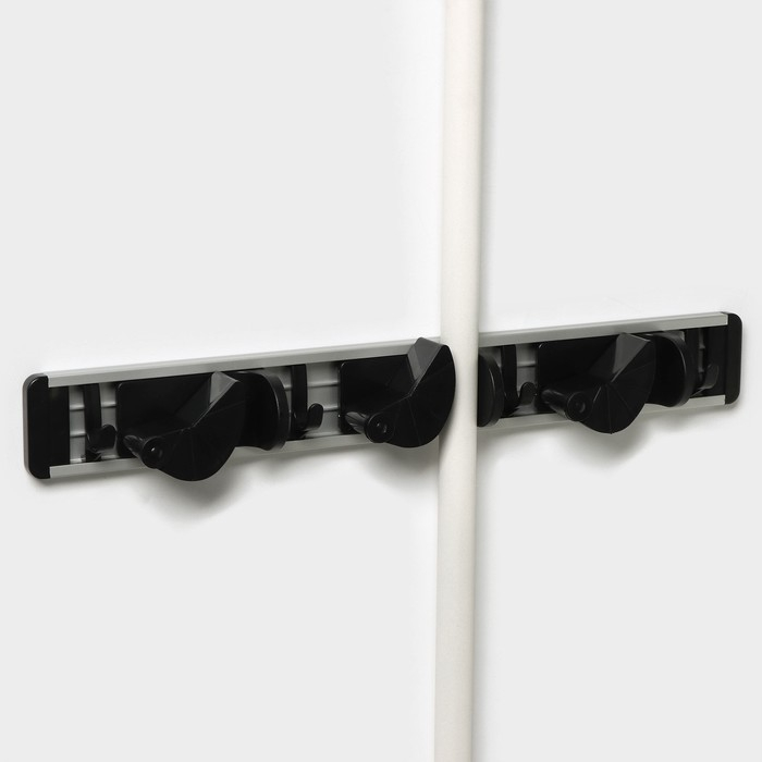 Держатель для швабр Доляна, 3 отделения, с крючками, 40×5×4 см Держатель для швабр Доляна, 3 отделения, с крючками, 40×5×4 см