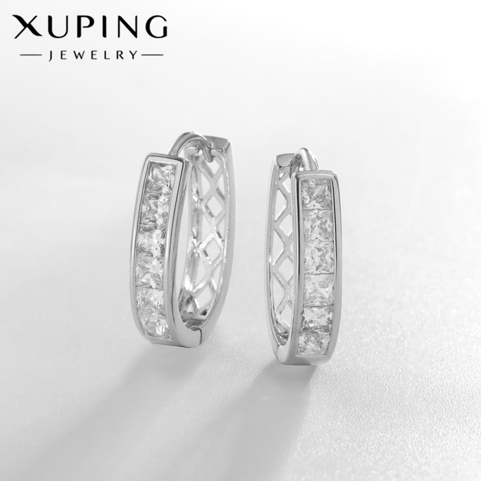 Серьги со стразами XUPING признание, цвет белый в серебре Серьги со стразами XUPING признание, цвет белый в серебре