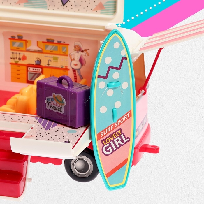Игровой набор «Лови волну!»: трейлер, куклы, аксессуары Игровой набор «Лови волну!»: трейлер, куклы, аксессуары