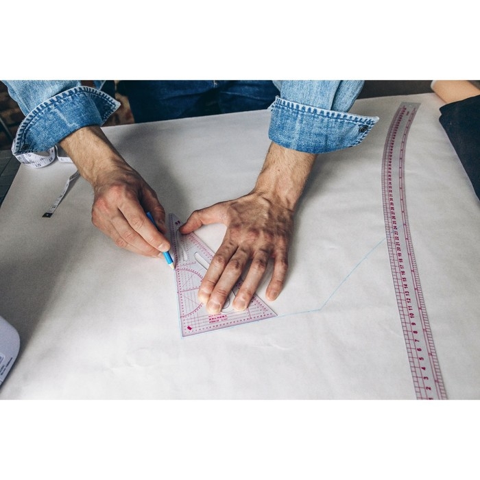 Лекало портновское метрическое «Треугольник», 20,5 × 11 см, толщина 0,5 мм, цвет прозрачный