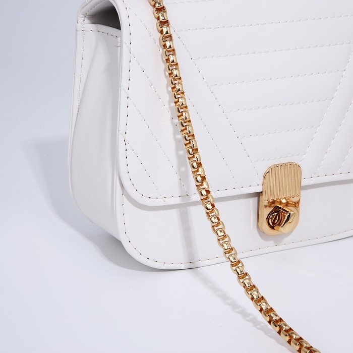 Сумка-мессенджер на клапане, цвет белый Сумка-мессенджер на клапане, цвет белый