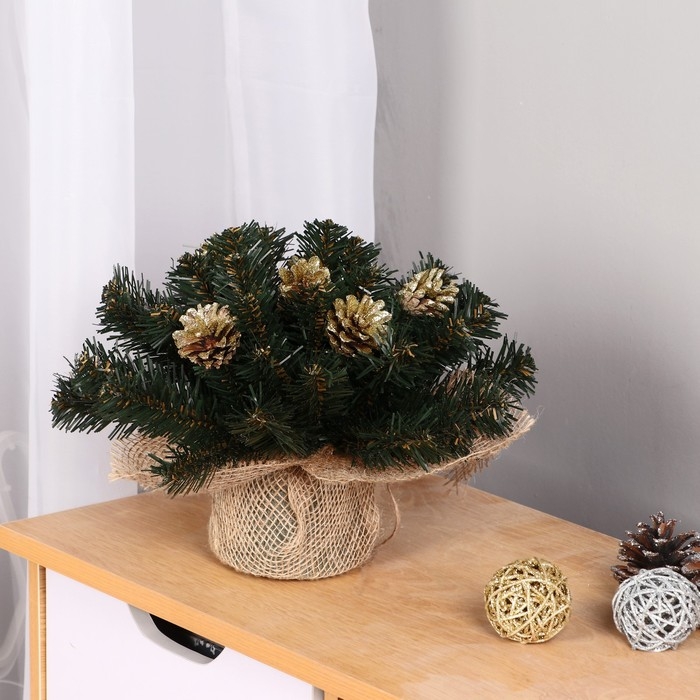 Новогодняя композиция  Новогодняя композиция "Классическая" шишки золото 25 см