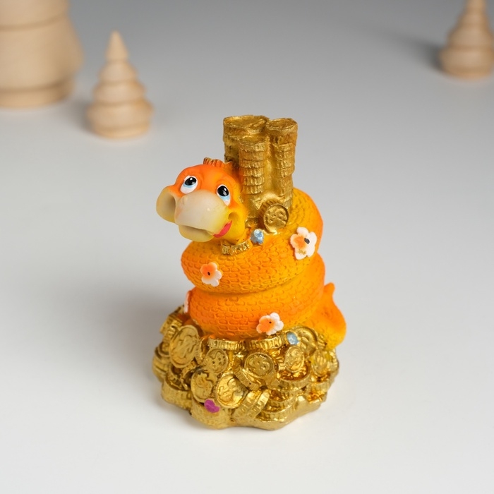 Сувенир полистоун Сувенир полистоун "Змей оранжевый с цветочками на монетах" 6х5,8х8,8 см