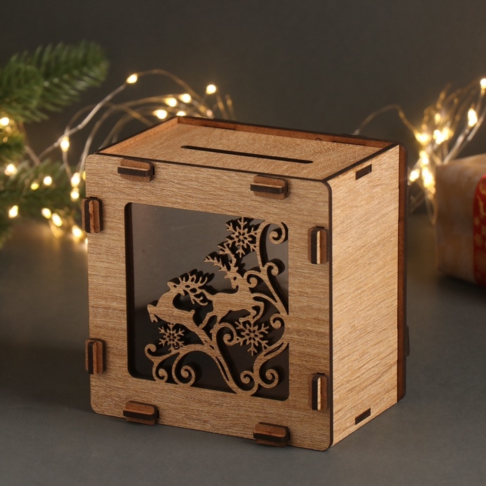 Новогодняя копилка  Новогодняя копилка "Олени" 12х12х9 см