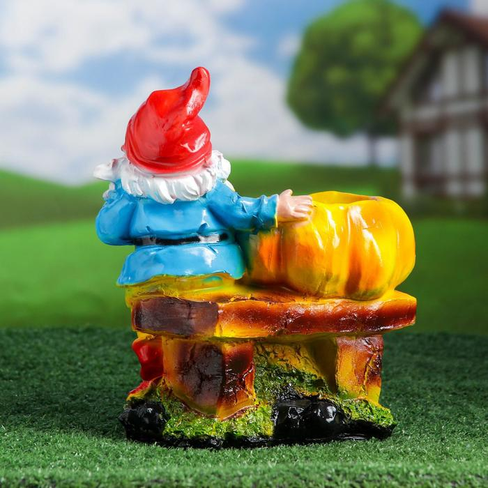 Фигурное кашпо  Фигурное кашпо "Гном с тыквой" 17х24х28см