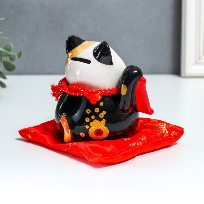 Копилка керамика Копилка керамика "Манэки-нэко чёрный с веером и свитком" 9х8х11 см