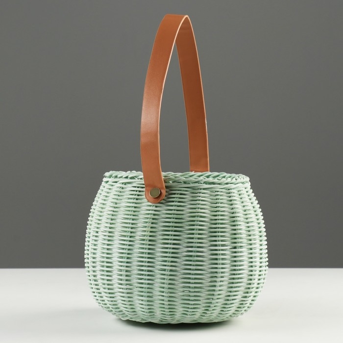 Корзина плетеная (ротанг), 15,5х15,5 см, 1 шт., светло-зелёный Корзина плетеная (ротанг), 15,5х15,5 см, 1 шт., светло-зелёный