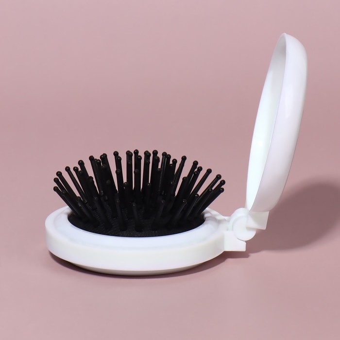 Расчёска массажная, складная, с зеркалом, d = 6,5 см, рисунок МИКС Расчёска массажная, складная, с зеркалом, d = 6,5 см, рисунок МИКС