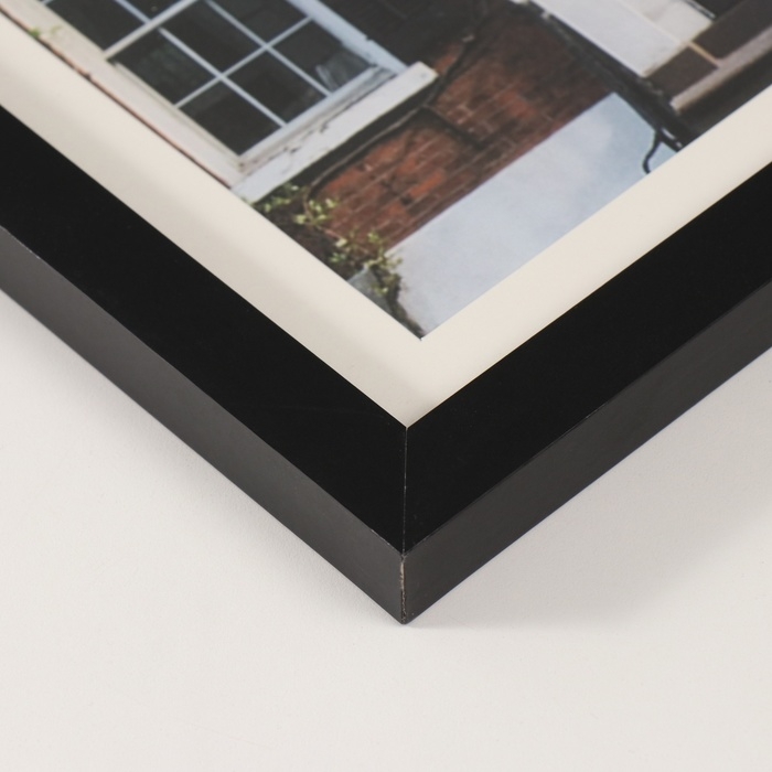 Фоторамка МДФ на 1 фото 21х31 см с паспарту Фоторамка МДФ на 1 фото 21х31 см с паспарту "Кармела" черная 2х38х28 см