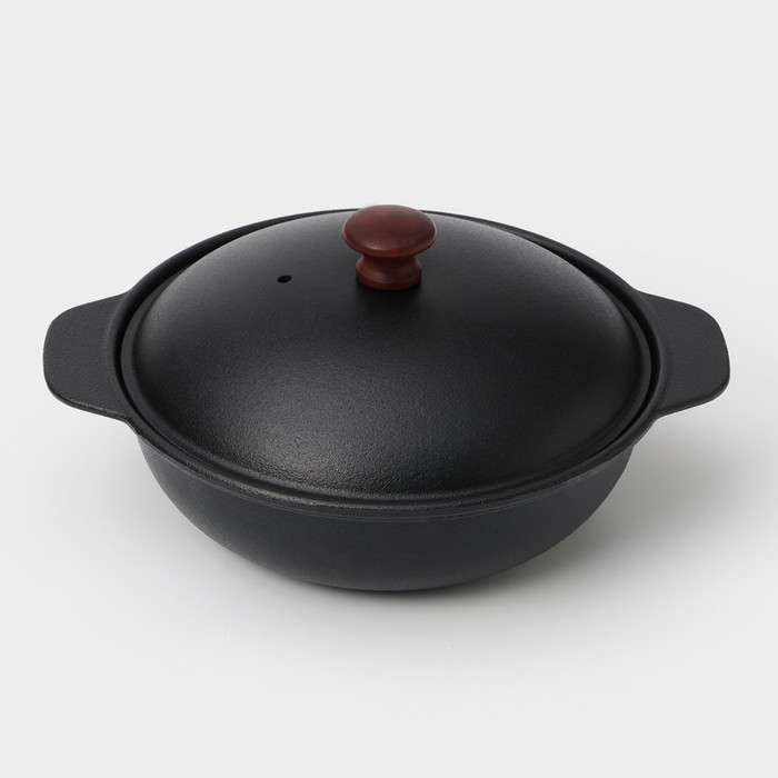 Жаровня чугунная, 2 л, d=24 см, чугунная крышка, цвет чёрный Жаровня чугунная, 2 л, d=24 см, чугунная крышка, цвет чёрный