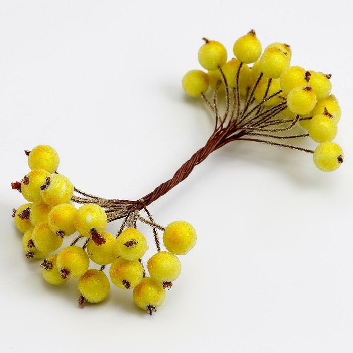 Новый год! Декоративные ягодки, жёлтые, 7 × 6 × 7 см, 40 ягод Новый год! Декоративные ягодки, жёлтые, 7 × 6 × 7 см, 40 ягод