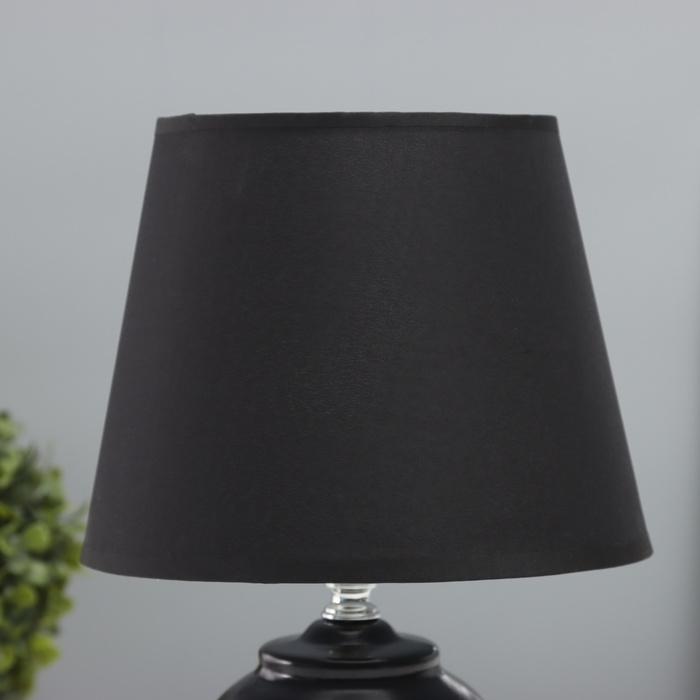Лампа настольная Лампа настольная "Даксия" 1х40Вт Е14 черный/белый 19,5х19,5х35см