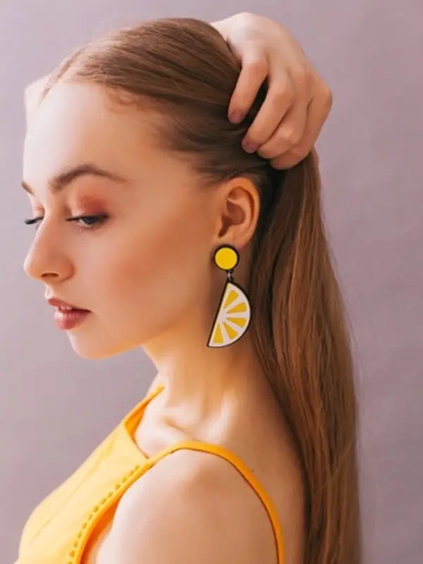 Серьги пластик &laquo;Вивьен&raquo; лимоны, цвет жёлто-белый