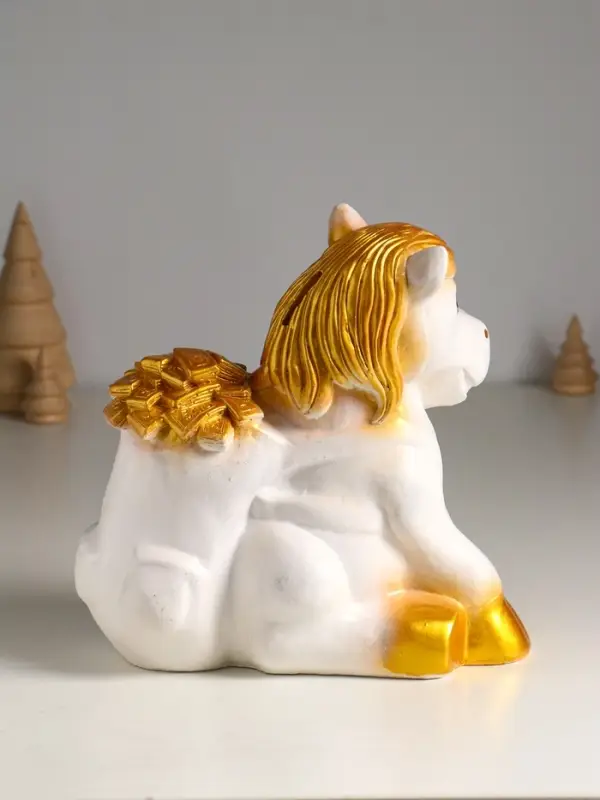 Копилка Копилка "Конь с деньгами" 21 см, белый с золотом
