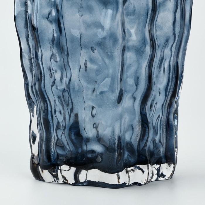 Ваза для цветов «Марбл блу» из синего стекла 23×15×9 см Ваза для цветов «Марбл блу» из синего стекла 23×15×9 см