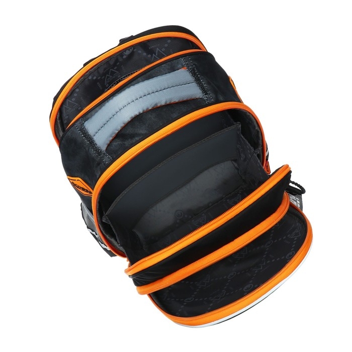 Рюкзак школьный 37 x 28 x 13см, эргономичная спинка, Across 557, + мешок, черный/оранжевый Рюкзак школьный 37 x 28 x 13см, эргономичная спинка, Across 557, + мешок, черный/оранжевый