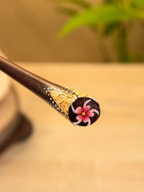 Заколка для волос Заколка для волос "Цветок" дерево Албезия, 17 см, цв. чёрно-розовый