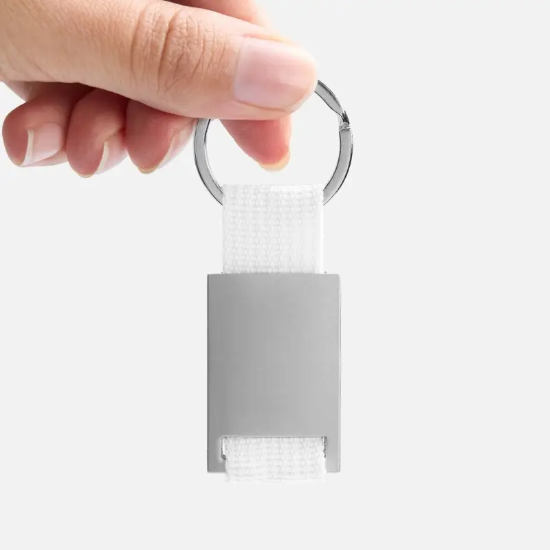 Брелок Inlet с тканевой вставкой, белый Брелок Inlet с тканевой вставкой, белый