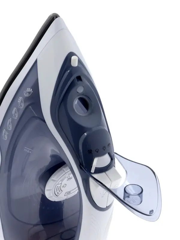 Утюг ENERGY EN-318, 2000 Вт, керамическая подошва, 250 мл, вертикальное отпаривание, сиреневый