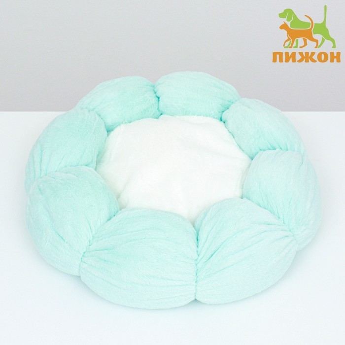 Лежанка для животных  Лежанка для животных "Облако", 55 см, бело-мятная