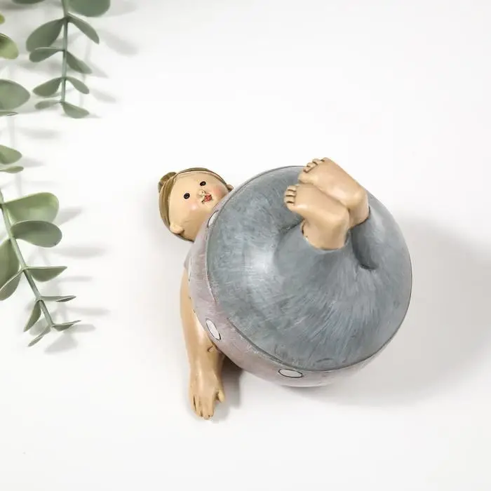 Фигурка полистоун «Пышечка: упражение берёзка», 10.5×11×11.5 см Фигурка полистоун «Пышечка: упражение берёзка», 10.5×11×11.5 см