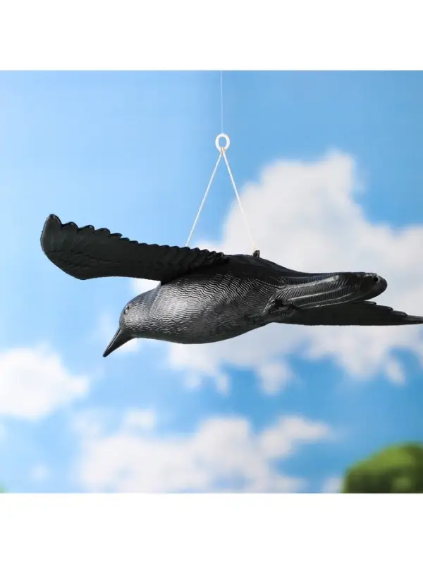 Подвесная фигура из &laquo;Чёрный дрозд&raquo;, 58&times;41&times;10 см, пластик