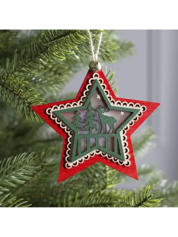Ёлочная игрушка &laquo;Красная звезда с оленем&raquo;, 10&times;10&times;2 см, 4 LED, от батареек, свечение тёплое белое