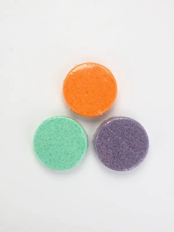 Набор бомбочек для ванны  Набор бомбочек для ванны "Монстрики", 3x100 г