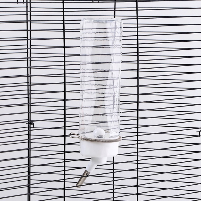 Поилка для животных, 750 мл, крепление-пружинка, и два сменных фильтра, белая Поилка для животных, 750 мл, крепление-пружинка, и два сменных фильтра, белая