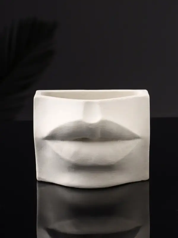 Кашпо "Губы" 10х8х7 см, натуральный, гипс