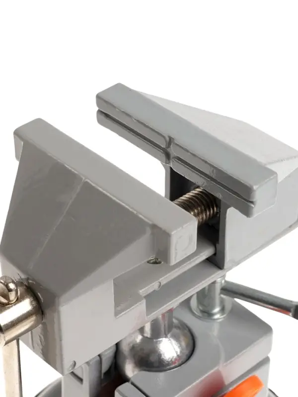 Мини-тиски алюминиевые ТУНДРА, усиленное крепление на присоске, поворотный шарнир, 75 мм