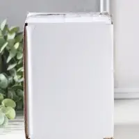 Сувенир полистоун лак "Жёлтый утёнок - мастер на все руки" 7,5х6,5х12 см