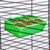 Кормушка для кормления, 16.9&times;8.9&times;4.4 см, с защитой на 8 ячеек, пластик, зелёная