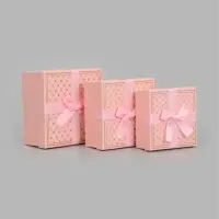Набор подарочных коробок 3 в 1, 19&times;19&times;9.5 см, 17&times;17&times;8 см, 15&times;15&times;6.5 см
