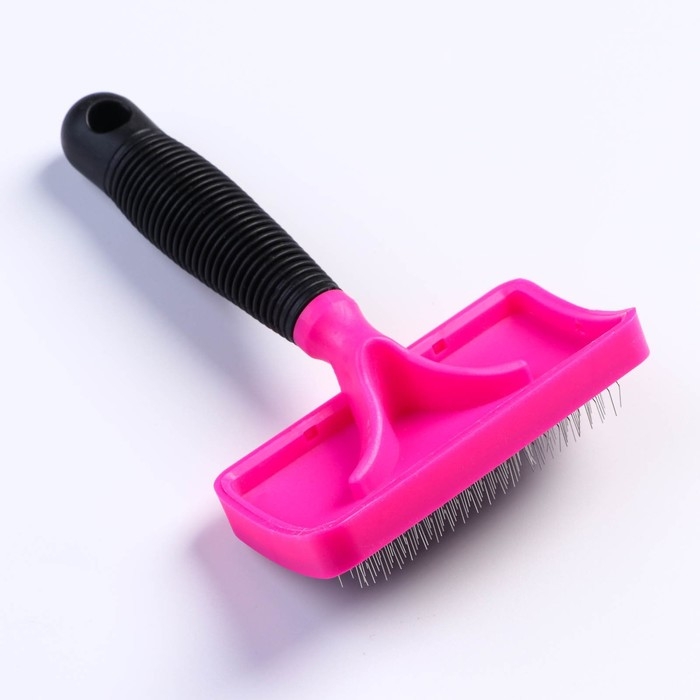 Пуходерка без капель, прорезиненная ручка, 10 х 16 см, розово-чёрная Пуходерка без капель, прорезиненная ручка, 10 х 16 см, розово-чёрная