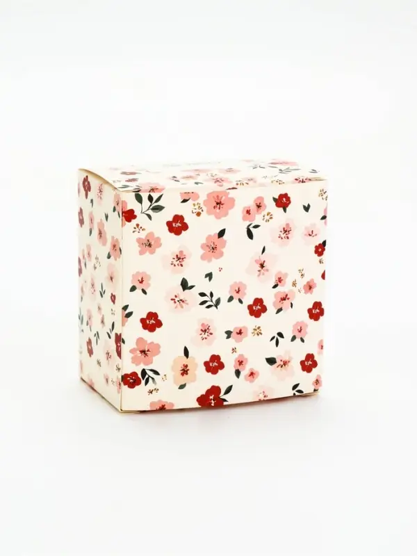 Гифтбокс с чаем, конфетами и еждневником "Цветочный паттерн"