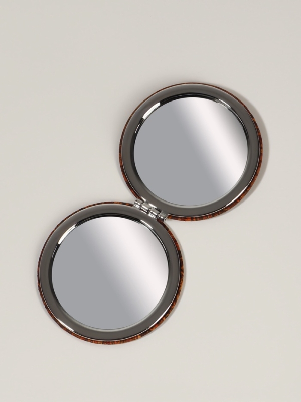 Зеркало складное «Орнамент», d = 7,2 см, с увеличением, цвет коричневый