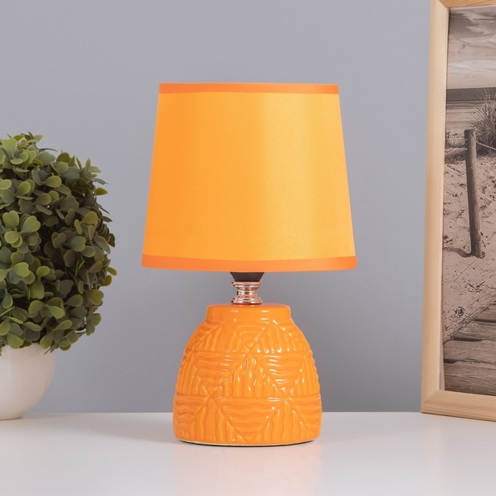 Лампа настольная Лампа настольная "Давид" 1х40Вт Е14 оранжевый 14,5х14,5х24см