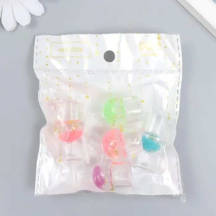 Декор для творчества пластик "Бокал светящийся с блёстками" МИКС 2х2х3,9 см