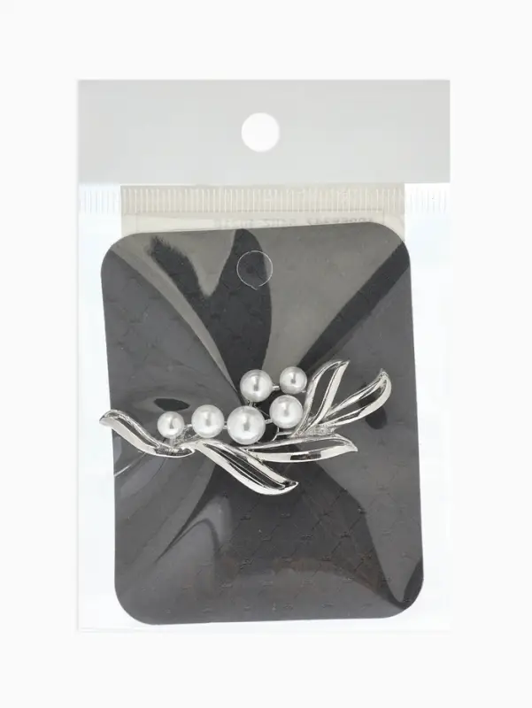 Брошь &laquo;Ветвь&raquo;, жемчуг, цвет белый в серебре