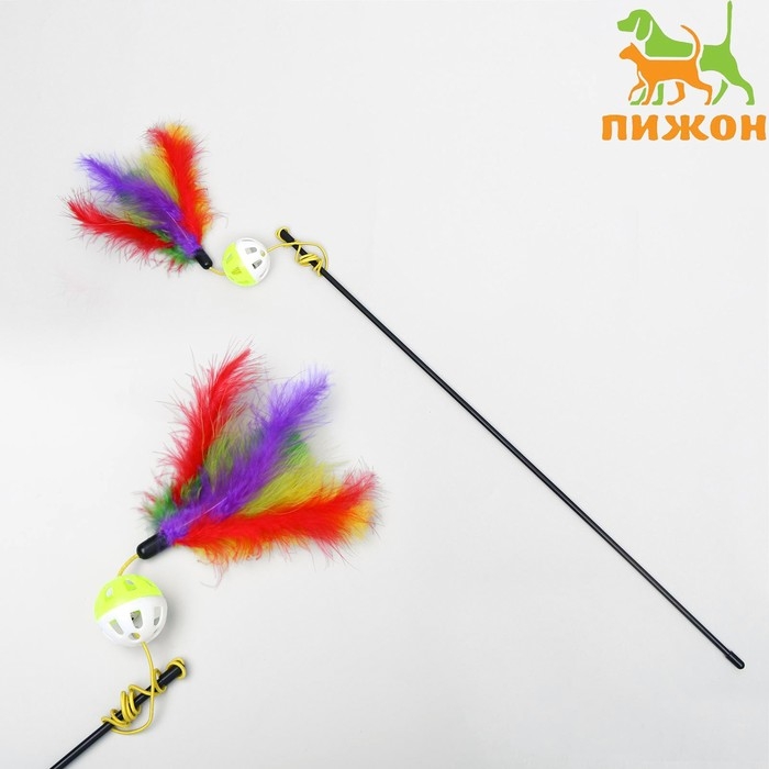 Дразнилка-удочка с пластиковым шариком и перьями, микс цветов Дразнилка-удочка с пластиковым шариком и перьями, микс цветов