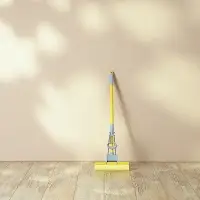 Швабра с отжимом и сменной насадкой ПВА тм VETTA, телеск. ручка 120см, 1 ряд роликов