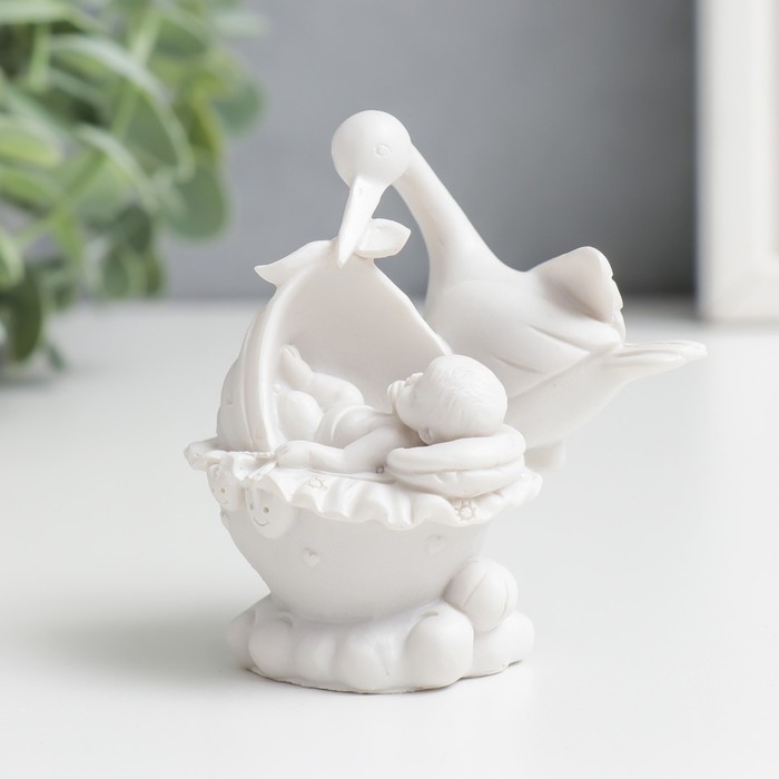 Фигурка полистоун  Фигурка полистоун "Аист с малышом" 7,5х5х6,2 см