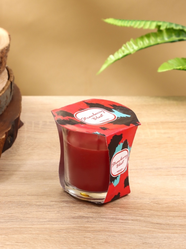 Свеча ароматическая Свеча ароматическая "Candle" 100 гр, клубничный взрыв