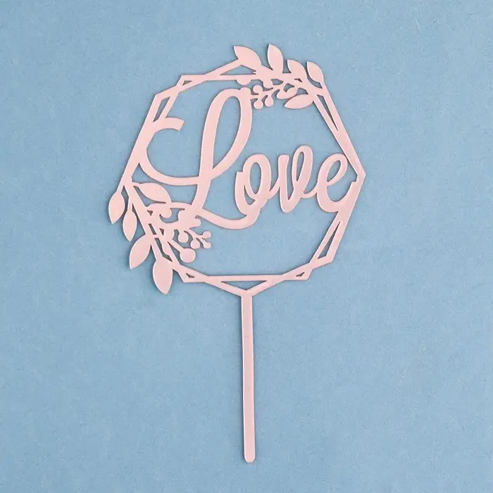 Топпер для торта Love, розовое золото Топпер для торта Love, розовое золото
