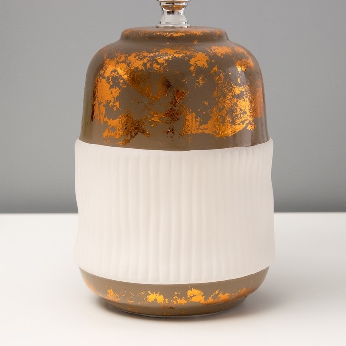 Настольная лампа Настольная лампа "Арнелла" Е14 40Вт бело-золотой 20х20х32 см